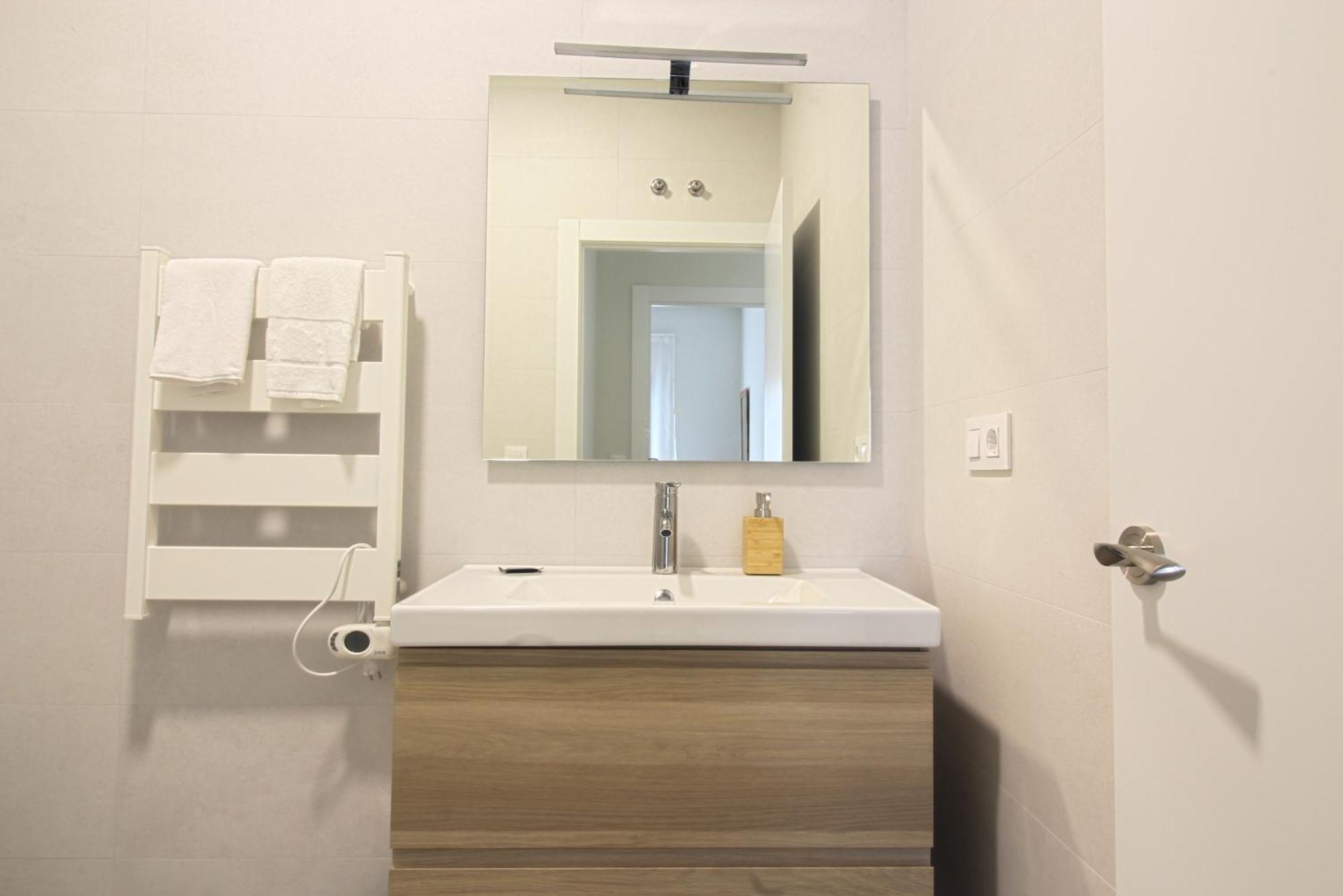 Apartamentos Costa Meron San Vicente De La Barquera Zewnętrze zdjęcie